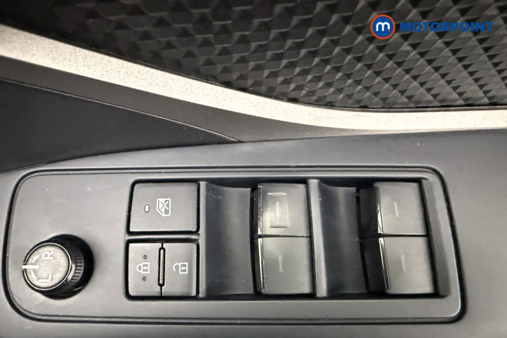 Used Toyota C-HR 2022 for sale - 77171223: Photo 26