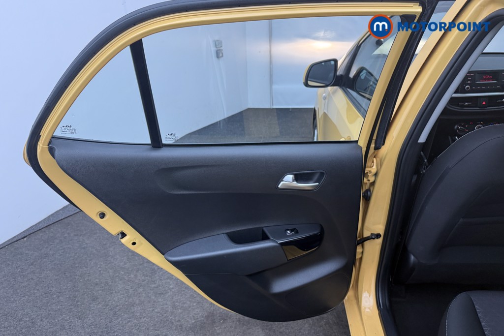 Used Kia Picanto 2023 for sale - 76878716: Photo 15