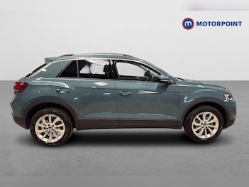 Used Volkswagen T-Roc 2025 for sale - 79042832: Photo