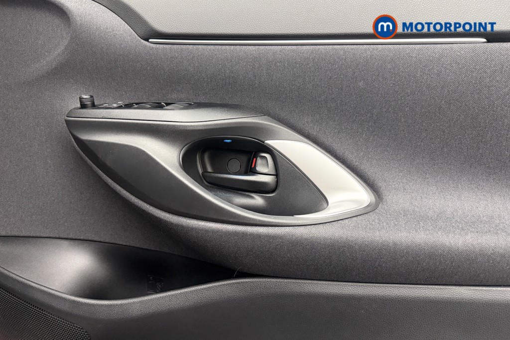 Used Toyota Yaris Cross 2023 for sale - 77104265: Photo 25