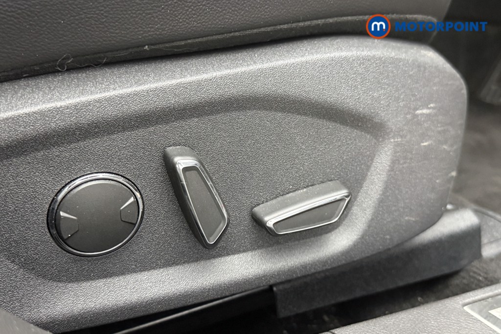 Used Ford Mondeo 2017 for sale - 77997915: Photo 31