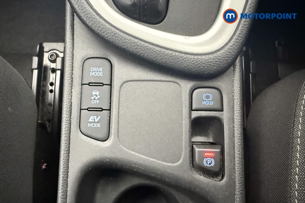 Used Toyota Yaris 2021 for sale - 77834516: Photo 24