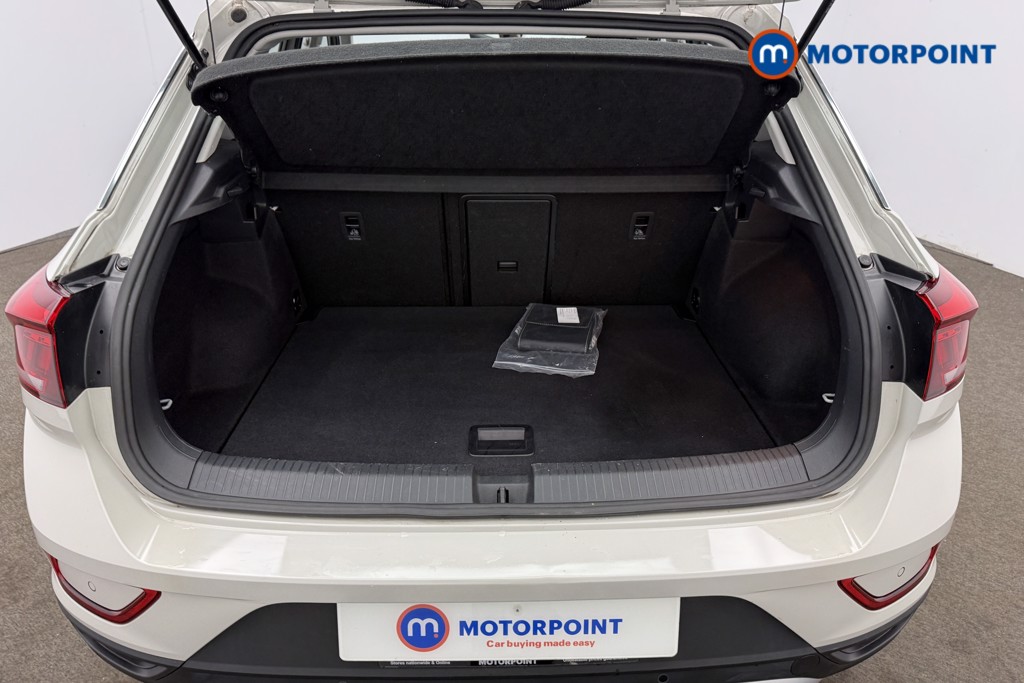 Used Volkswagen T-Roc 2023 for sale - 78042993: Photo 15