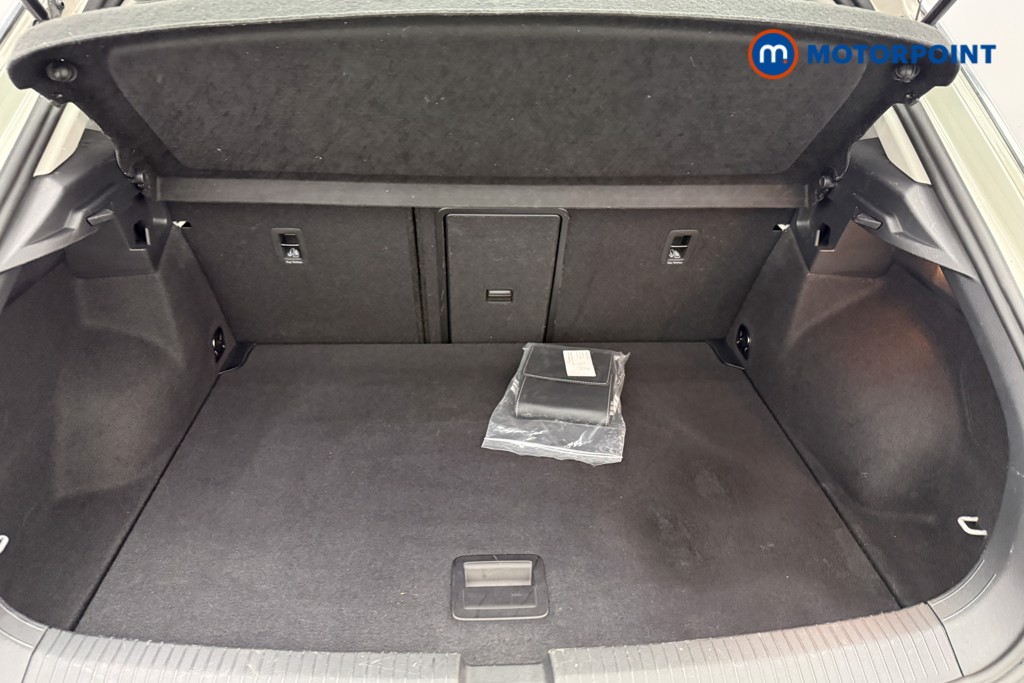 Used Volkswagen T-Roc 2023 for sale - 78042993: Photo 16