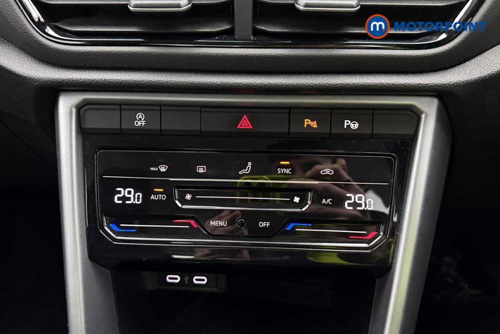 Used Volkswagen T-Roc 2023 for sale - 78042993: Photo 30