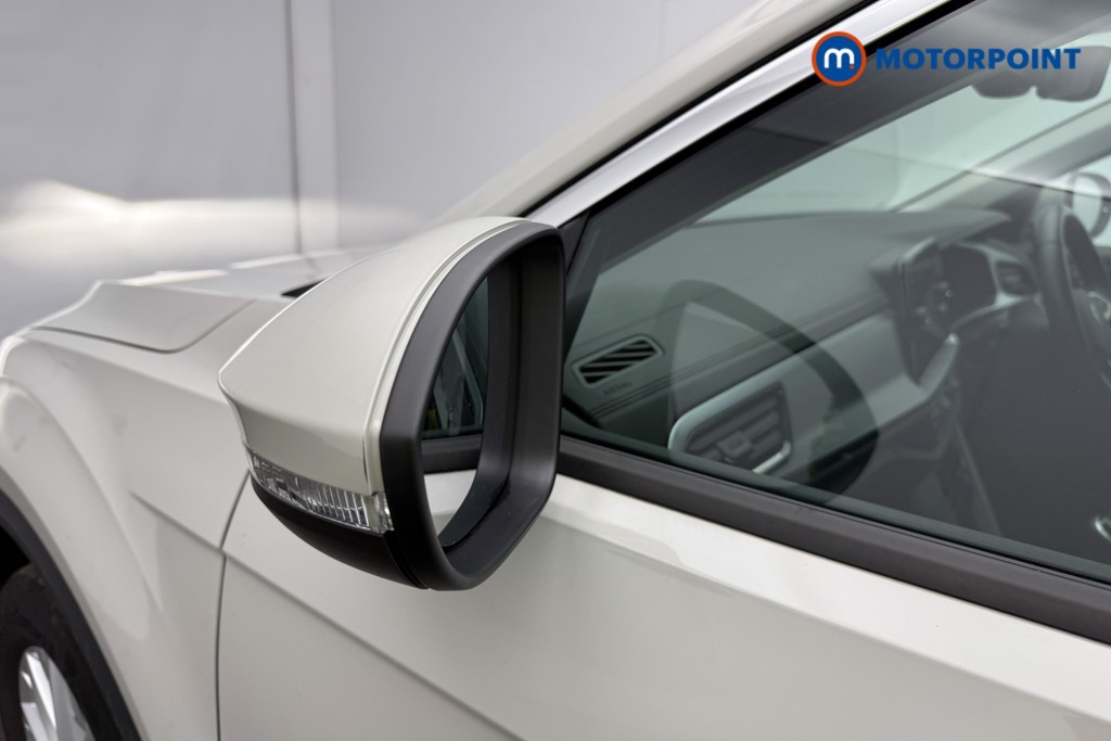 Used Volkswagen T-Roc 2023 for sale - 78042993: Photo 41