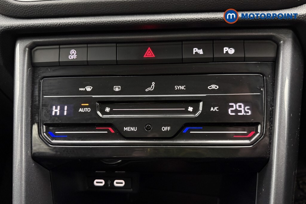 Used Volkswagen T-Roc 2023 for sale - 78026709: Photo 24