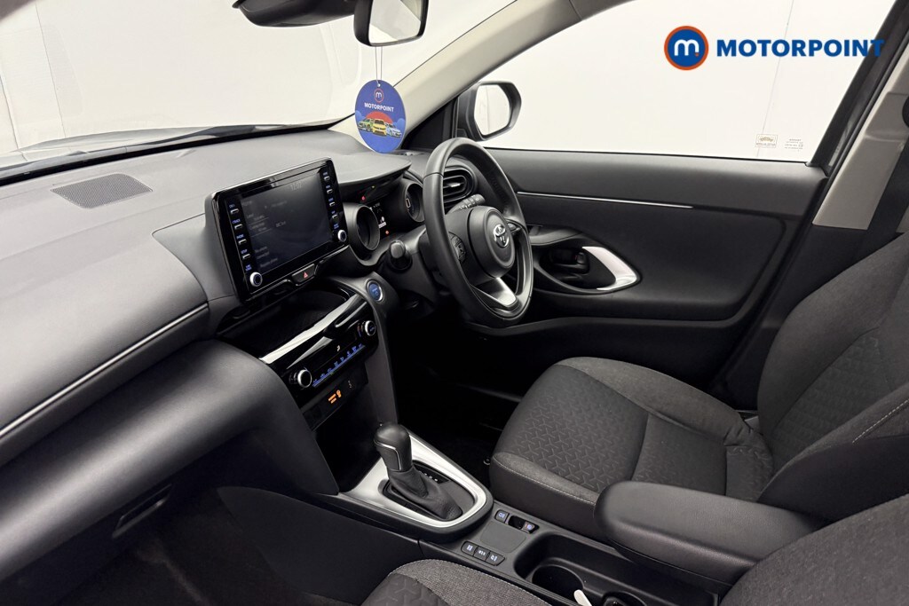 Used Toyota Yaris Cross 2023 for sale - 77814855: Photo 11