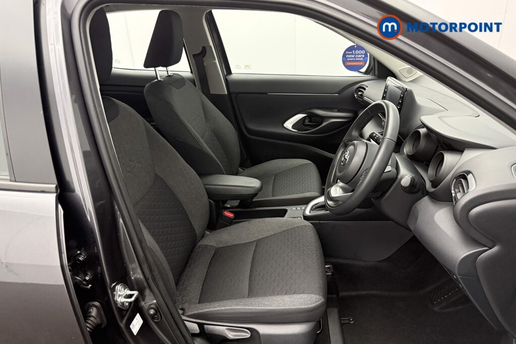 Used Toyota Yaris Cross 2023 for sale - 77814855: Photo 24