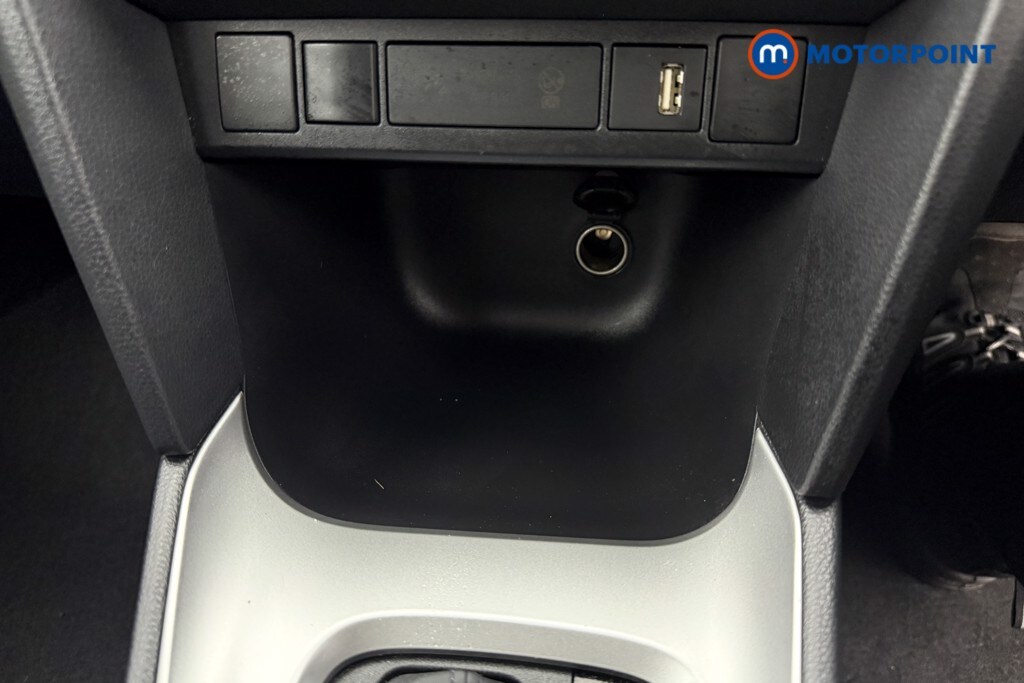 Used Toyota Yaris Cross 2023 for sale - 77814855: Photo 31