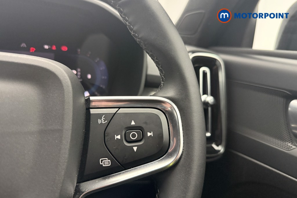 Used Volvo XC40 2023 for sale - 78095476: Photo 17