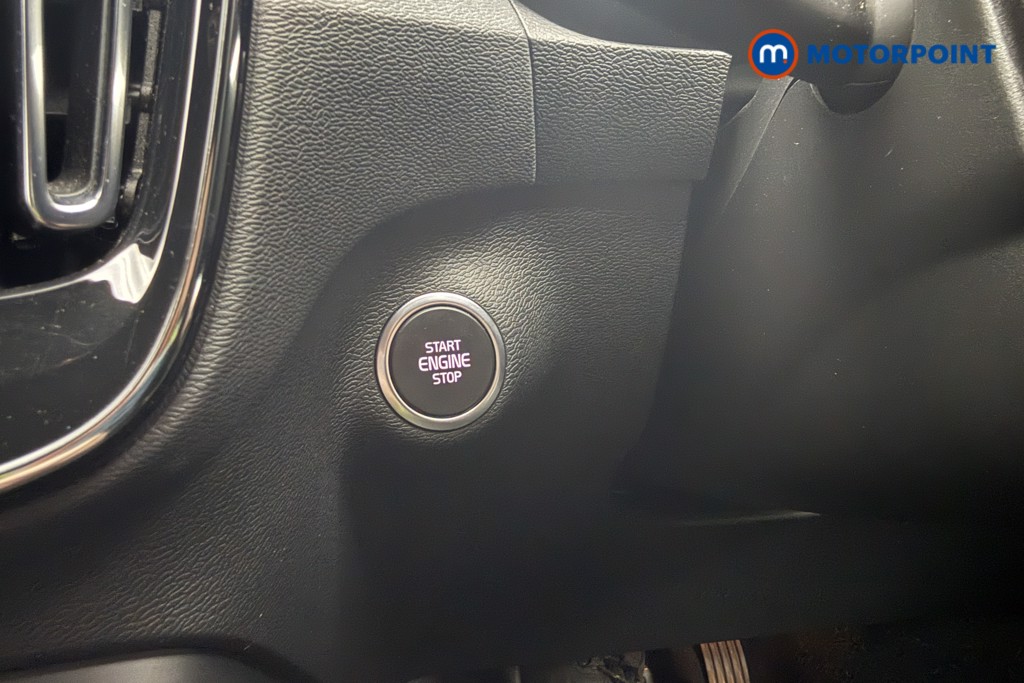 Used Volvo XC40 2023 for sale - 78095476: Photo 23