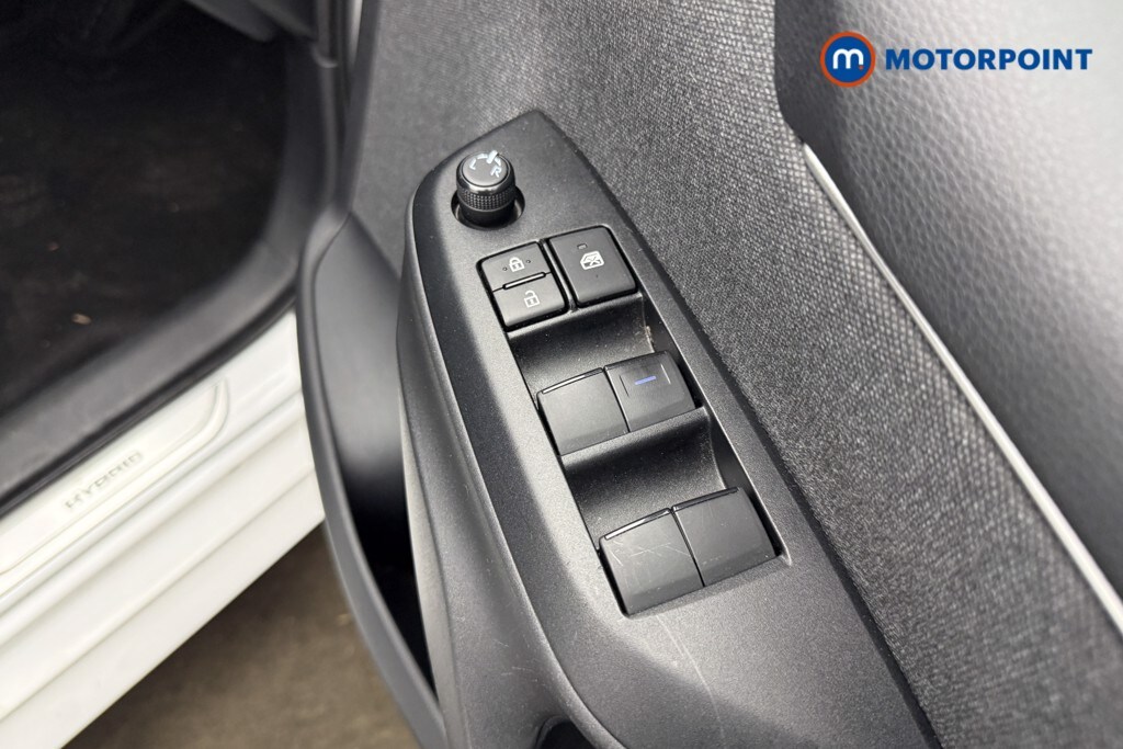 Used Toyota Yaris 2021 for sale - 78123592: Photo 28