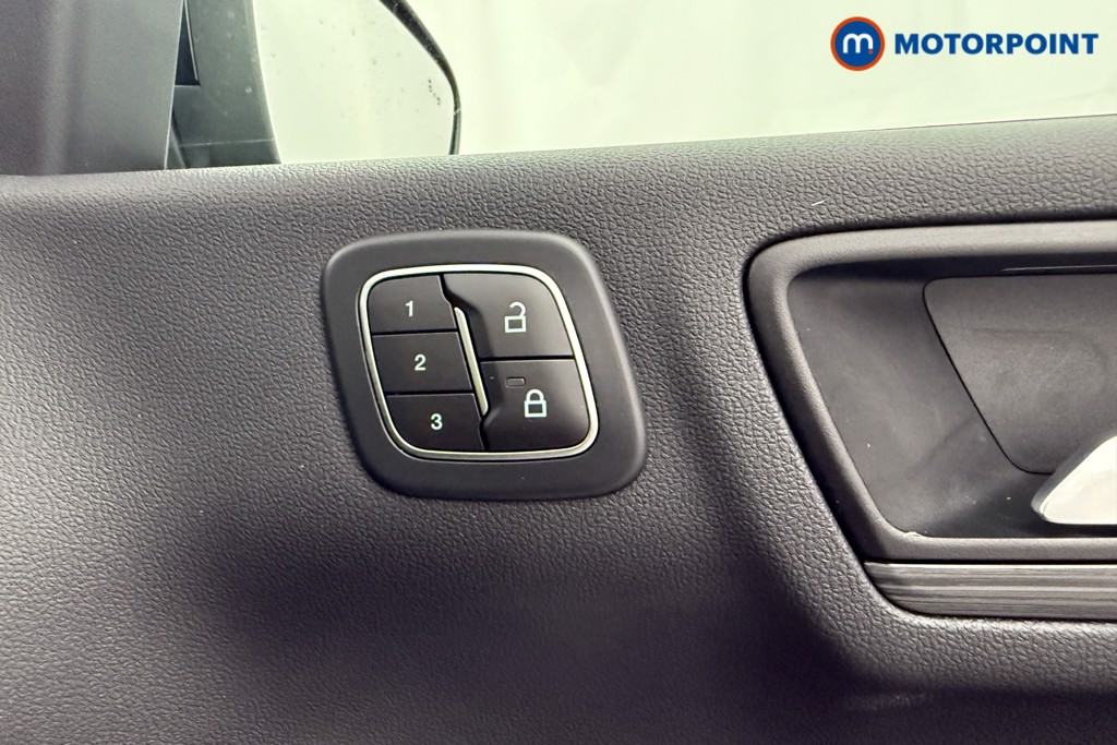 Used Ford Kuga 2024 for sale - 77327038: Photo 28