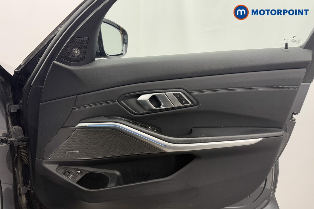 Used BMW 3 Series 2020 for sale - 77324075: Photo 27