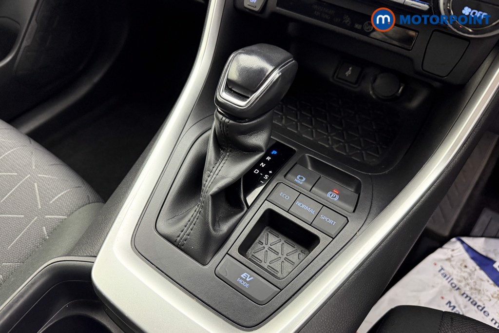 Used Toyota RAV4 2020 for sale - 77354652: Photo 13