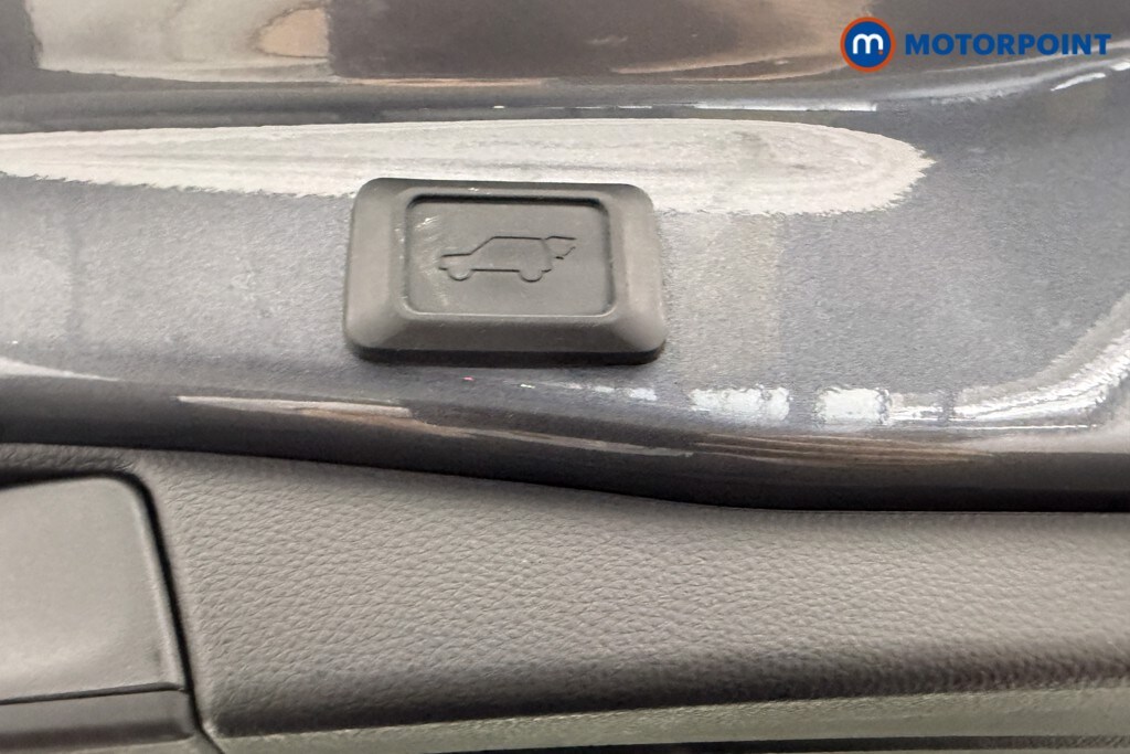 Used Toyota RAV4 2020 for sale - 77354652: Photo 28