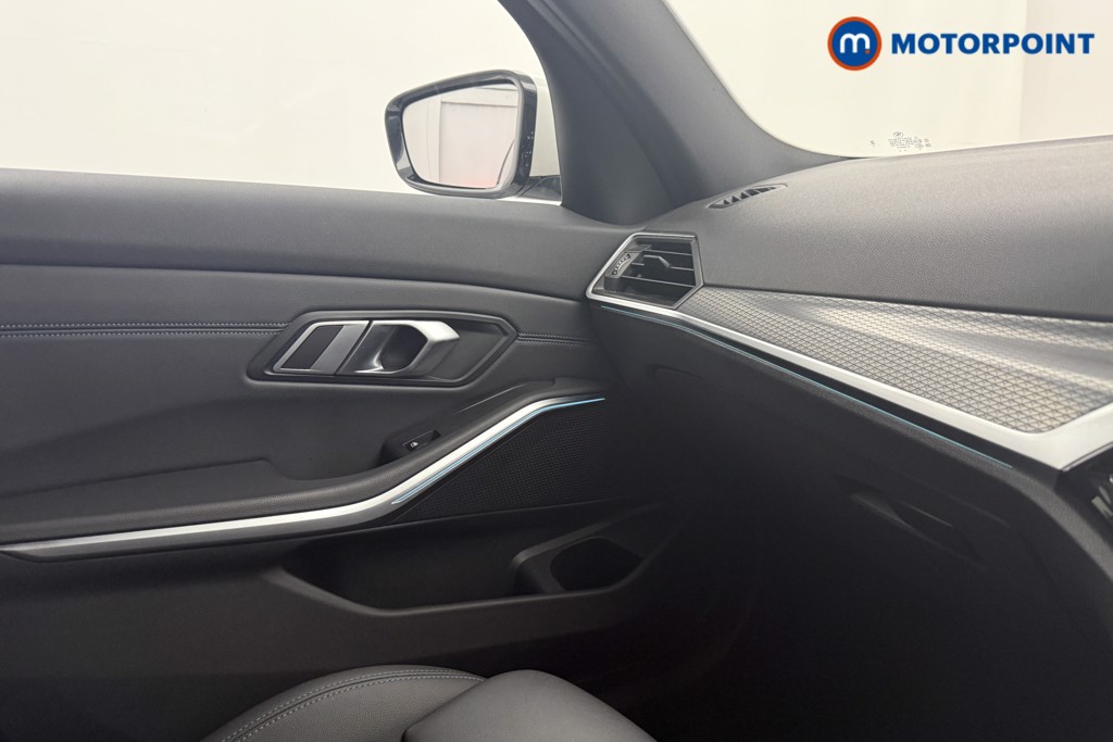 Used BMW 3 Series 2023 for sale - 77301417: Photo 25