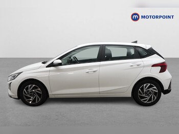 Used Hyundai i20 2024 for sale - 77845822: Photo