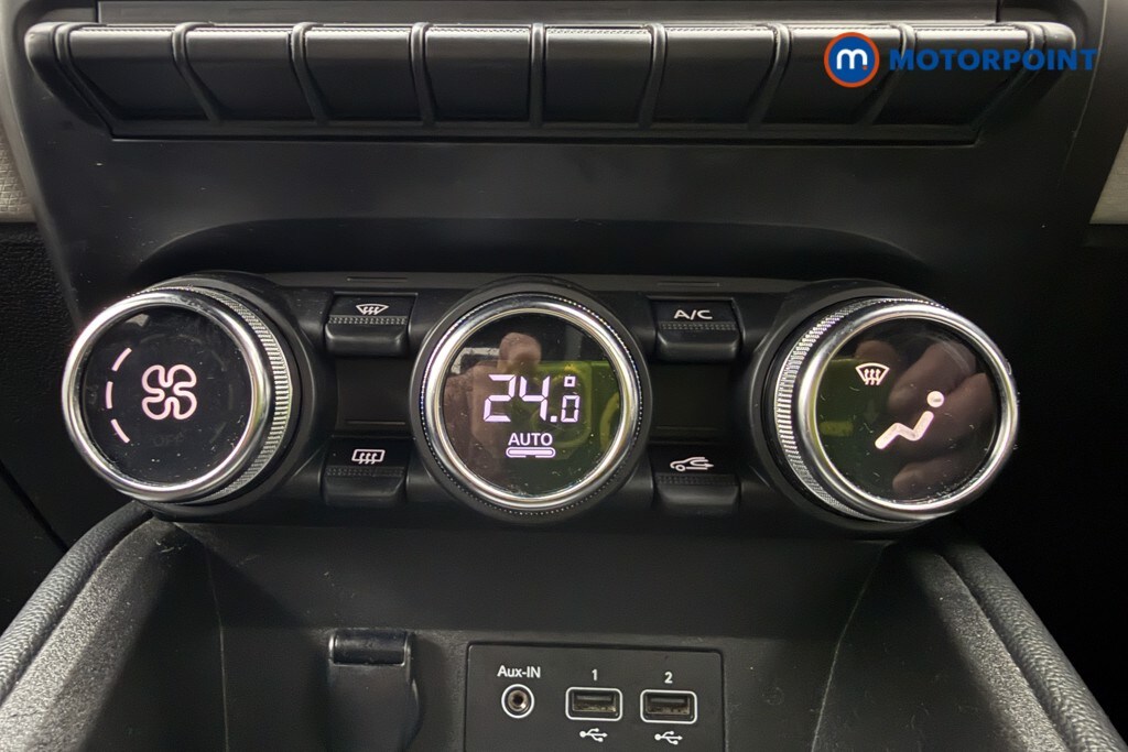 Used Renault Clio for sale - 77932275: Photo 24