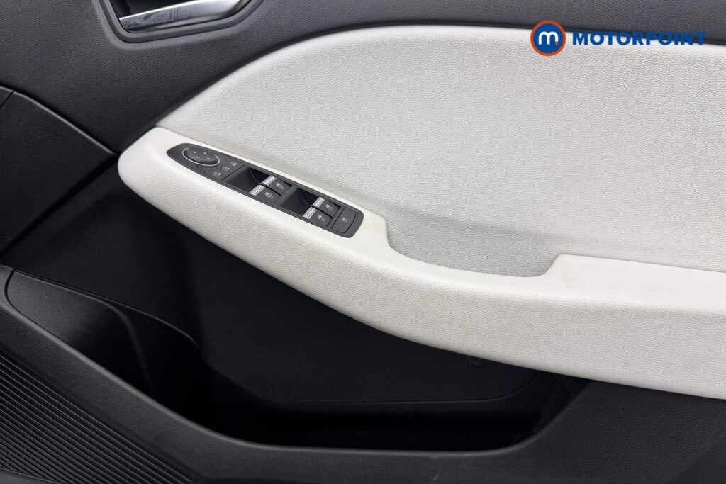 Used Renault Clio for sale - 77932275: Photo 26