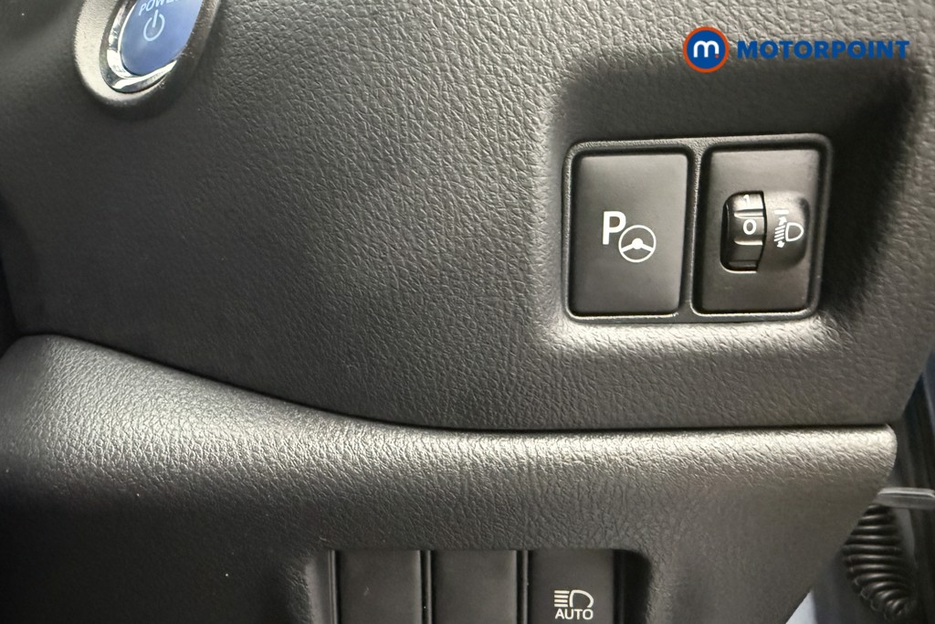 Used Toyota C-HR 2023 for sale - 77932267: Photo 25