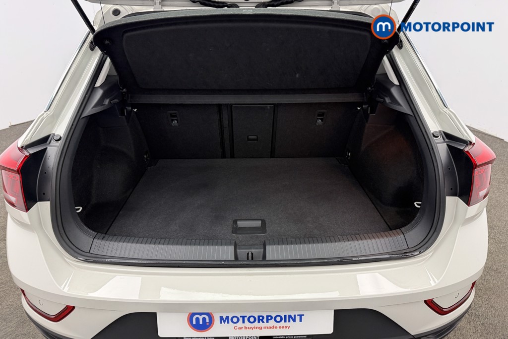 Used Volkswagen T-Roc 2023 for sale - 76739122: Photo 13