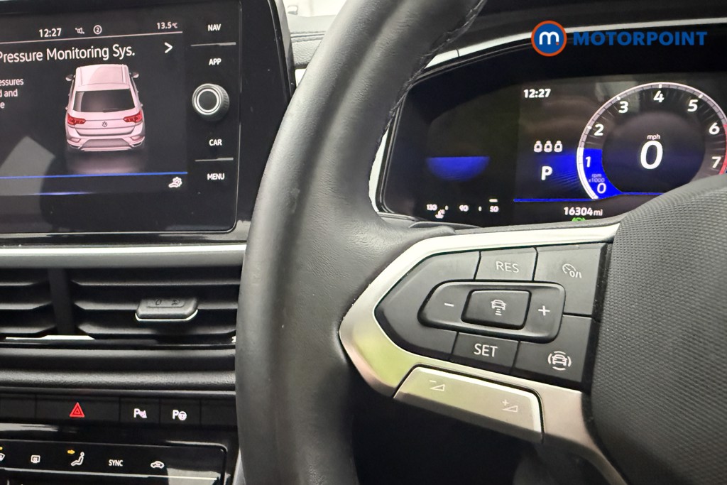 Used Volkswagen T-Roc 2023 for sale - 76739122: Photo 15