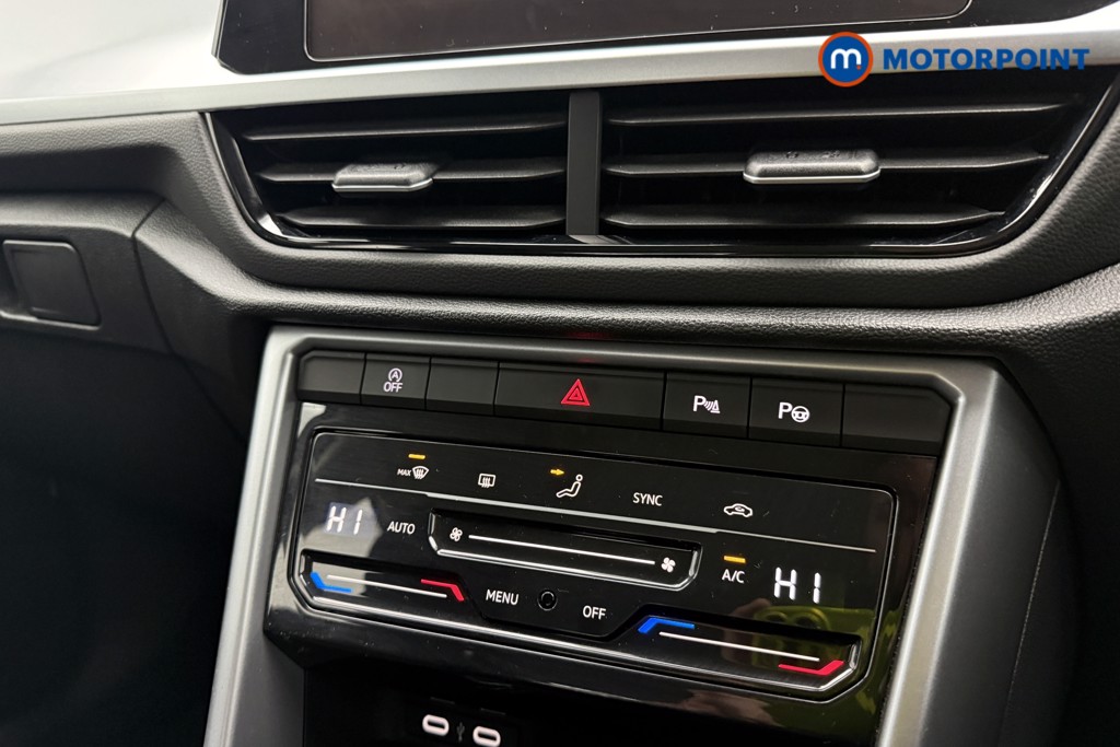 Used Volkswagen T-Roc 2023 for sale - 76739122: Photo 21