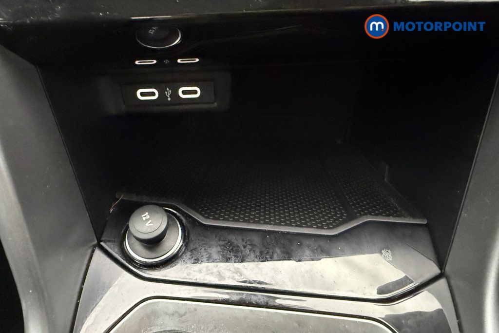 Used Volkswagen T-Roc 2023 for sale - 76739122: Photo 23