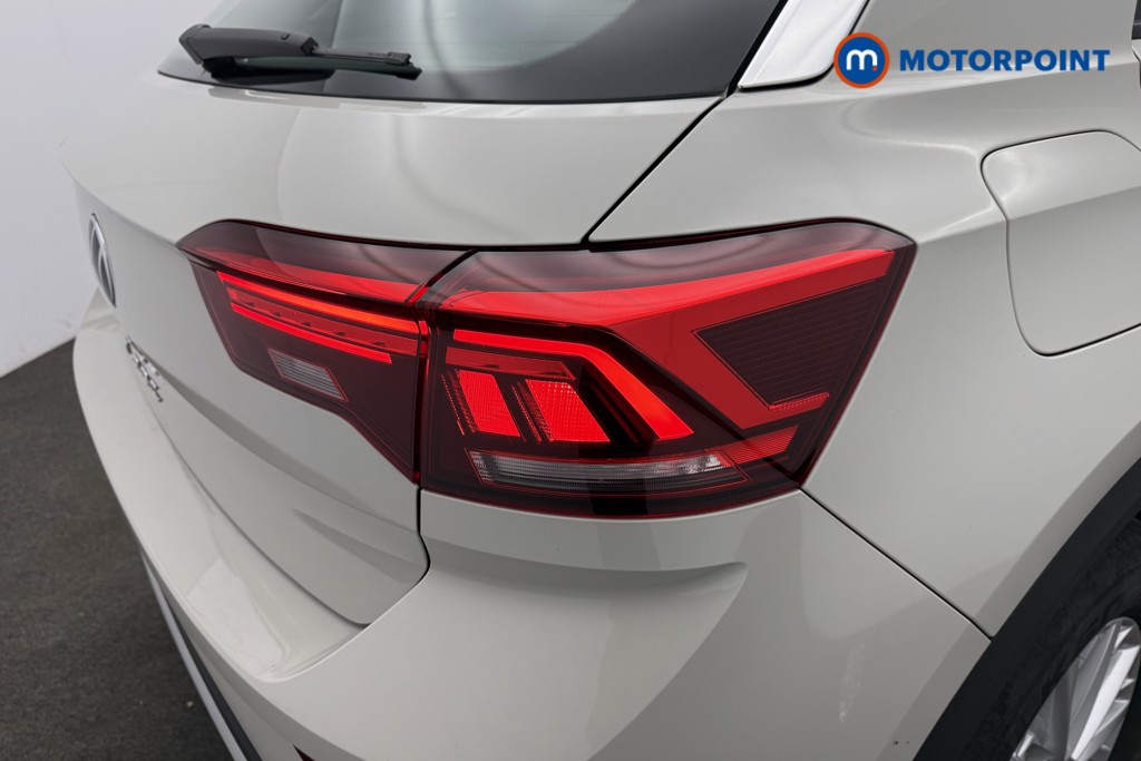 Used Volkswagen T-Roc 2023 for sale - 76739122: Photo 27