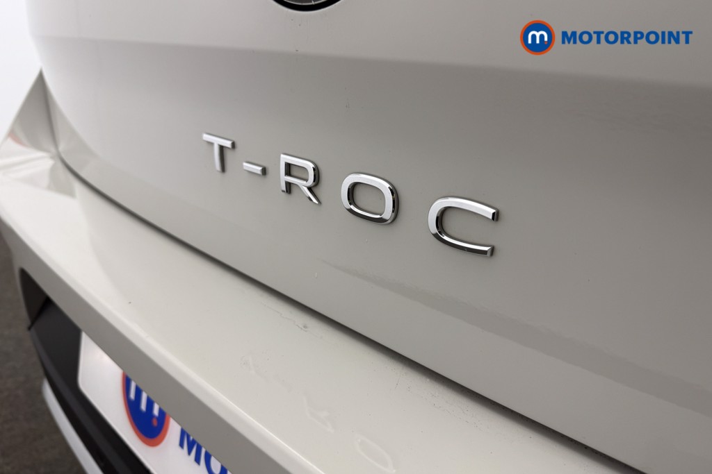 Used Volkswagen T-Roc 2023 for sale - 76739122: Photo 28