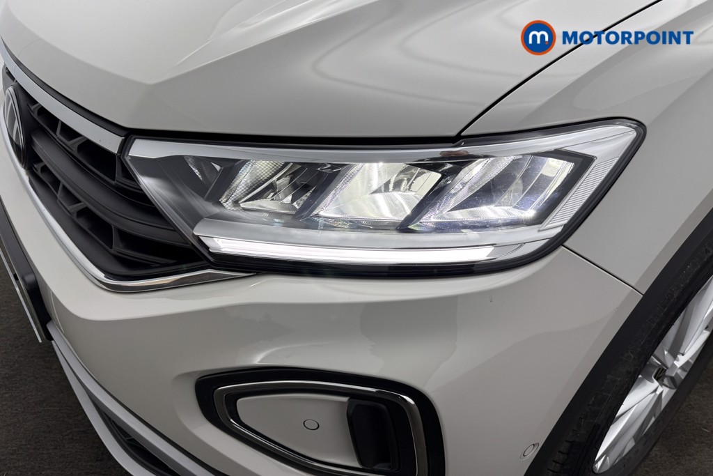 Used Volkswagen T-Roc 2023 for sale - 76739122: Photo 31