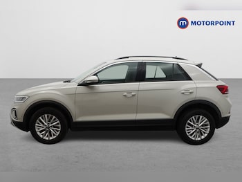 Used Volkswagen T-Roc 2023 for sale - 76739122: Photo