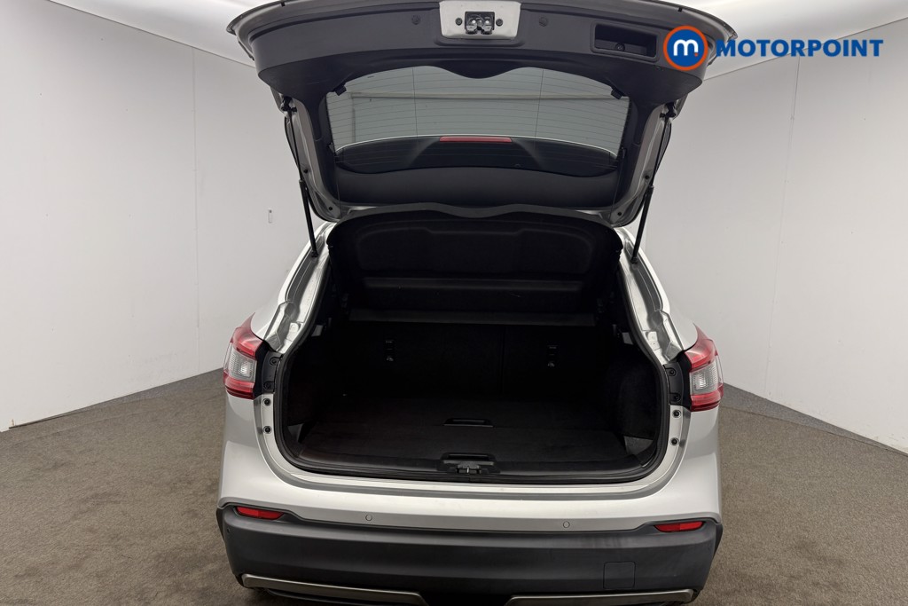 Used Nissan Qashqai 2018 for sale - 77364704: Photo 30