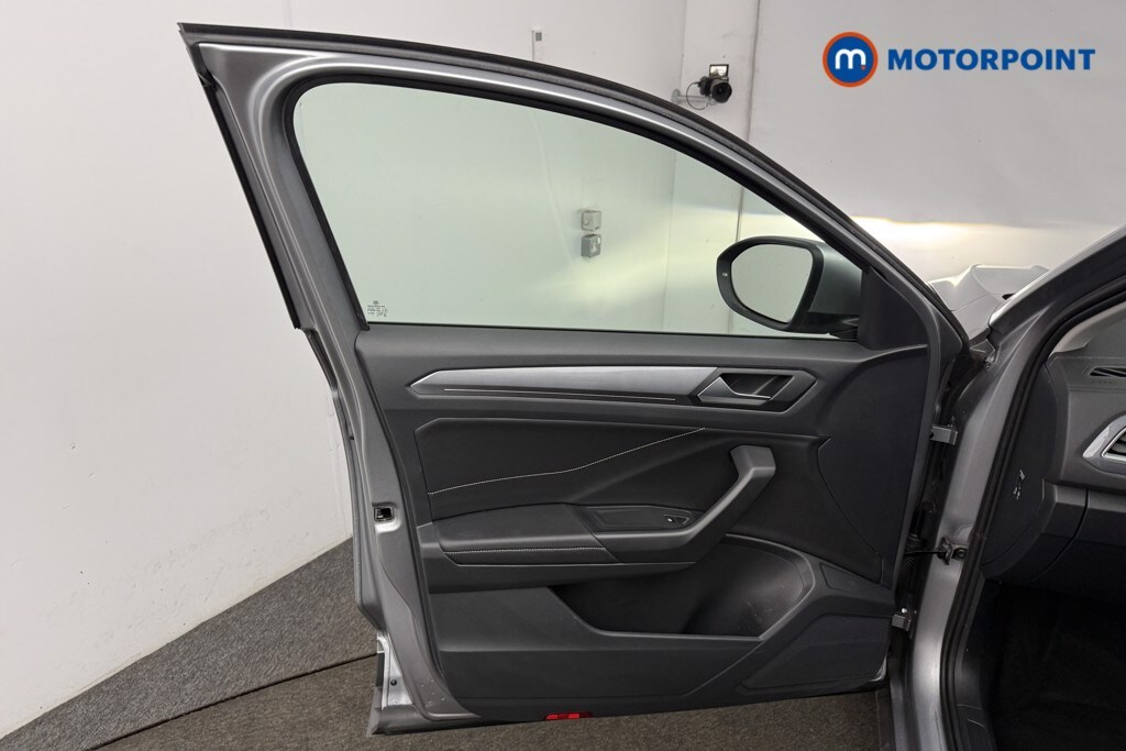 Used Volkswagen T-Roc 2022 for sale - 78122131: Photo 11