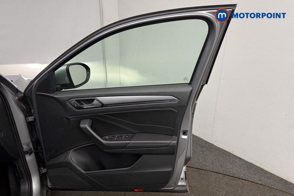 Used Volkswagen T-Roc 2022 for sale - 78122131: Photo 25