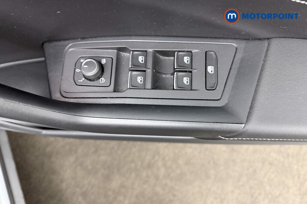 Used Volkswagen T-Roc 2022 for sale - 78122131: Photo 26