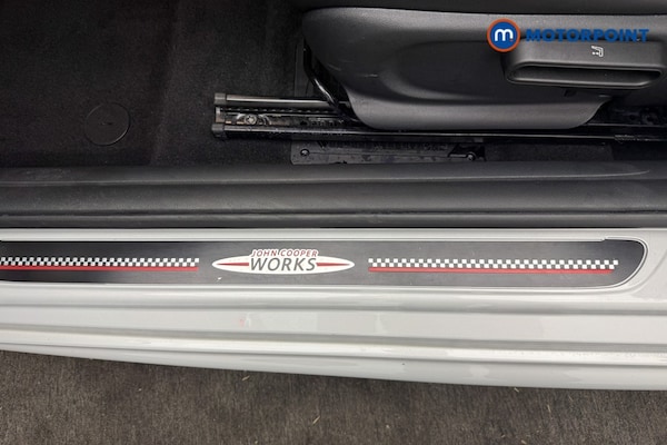 Used MINI Hatch 2018 for sale - 75555015: Photo 11