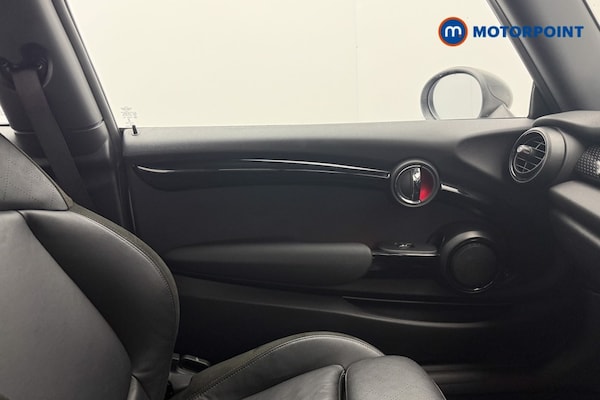 Used MINI Hatch 2018 for sale - 75555015: Photo 27