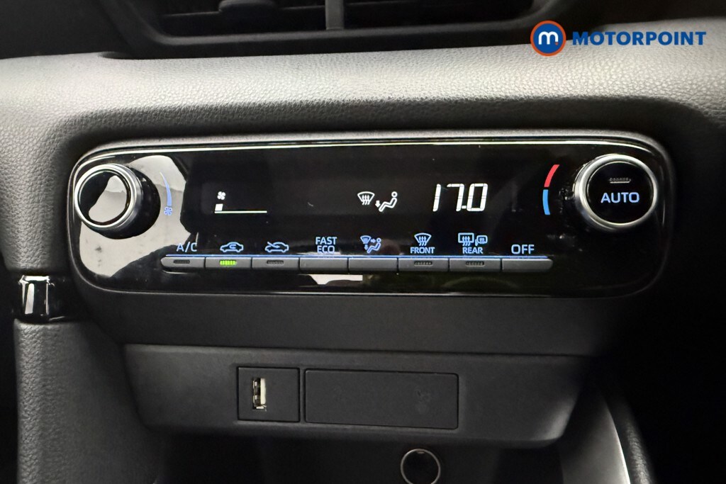 Used Toyota Yaris 2021 for sale - 77730352: Photo 23