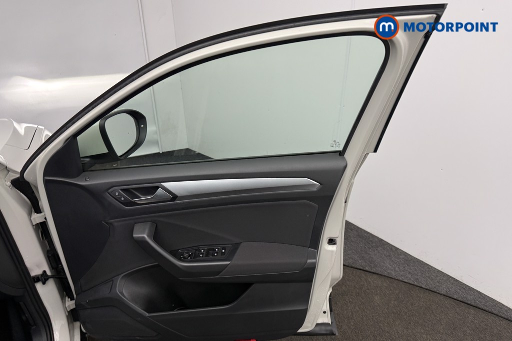 Used Volkswagen T-Roc 2022 for sale - 77691755: Photo 27