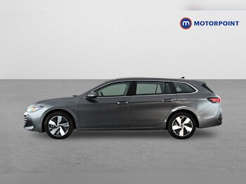 Used Volkswagen Passat undefined for sale - 78400405: Photo