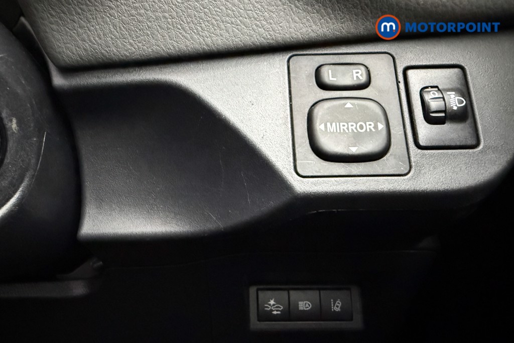 Used Toyota Yaris 2020 for sale - 77691815: Photo 24