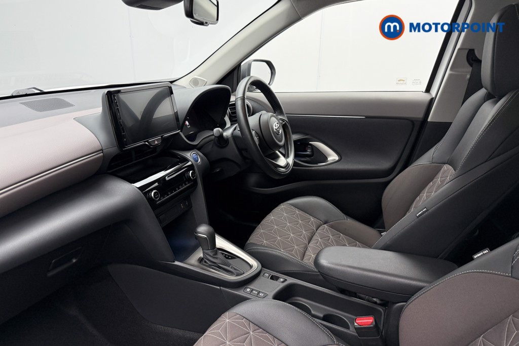 Used Toyota Yaris Cross 2023 for sale - 76340924: Photo 11