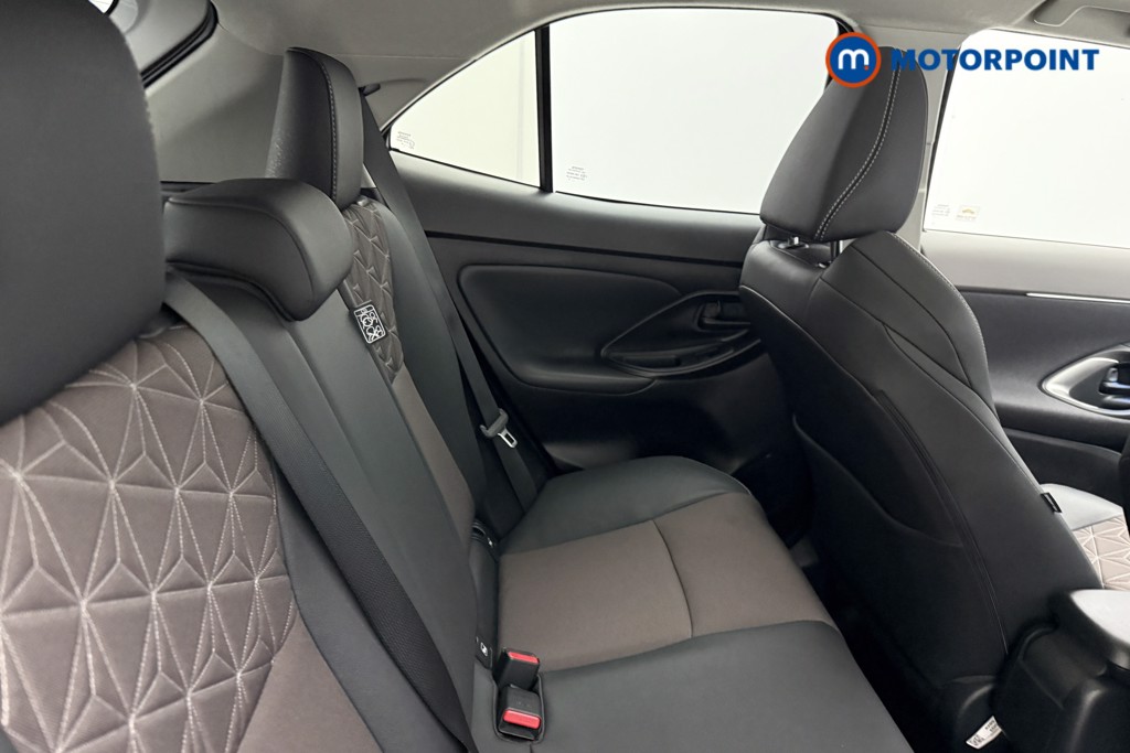 Used Toyota Yaris Cross 2023 for sale - 76340924: Photo 19