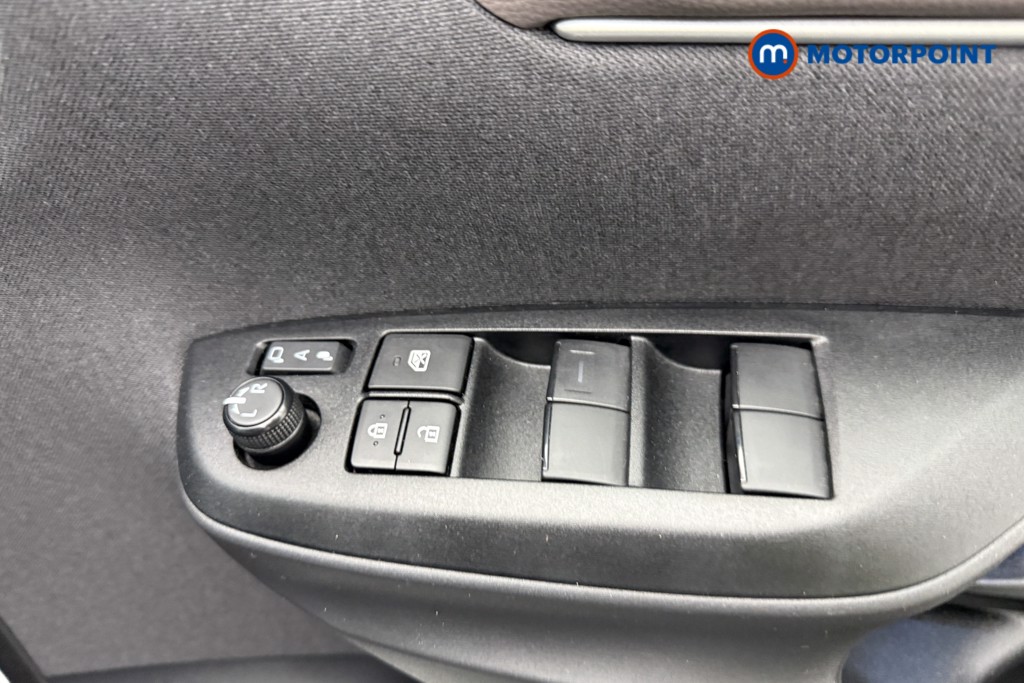 Used Toyota Yaris Cross 2023 for sale - 76340924: Photo 24
