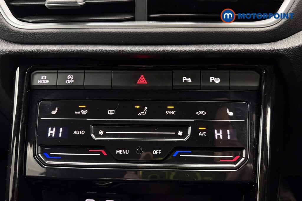 Used Volkswagen T-Roc 2022 for sale - 78026660: Photo 24