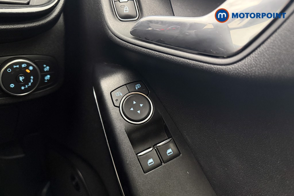 Used Ford Fiesta 2018 for sale - 76968001: Photo 21