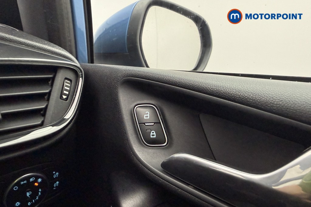 Used Ford Fiesta 2018 for sale - 76968001: Photo 22